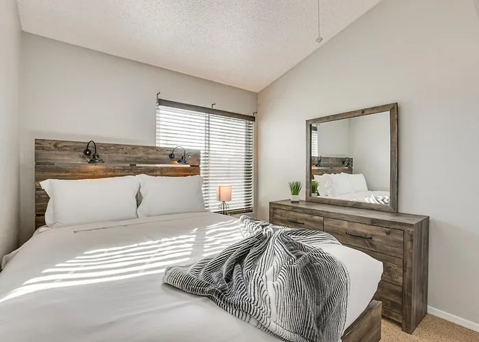 Ferienhaus Near Spring Training! Gem W/ Pool & Hot Tub *