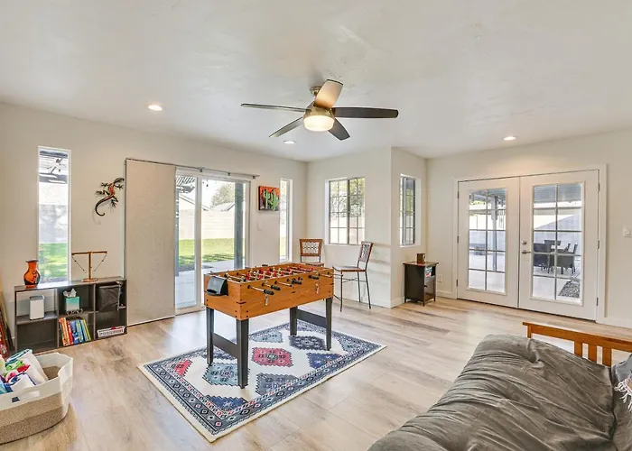 Ferienhaus Near Spring Training! Gem W/ Pool & Hot Tub *
