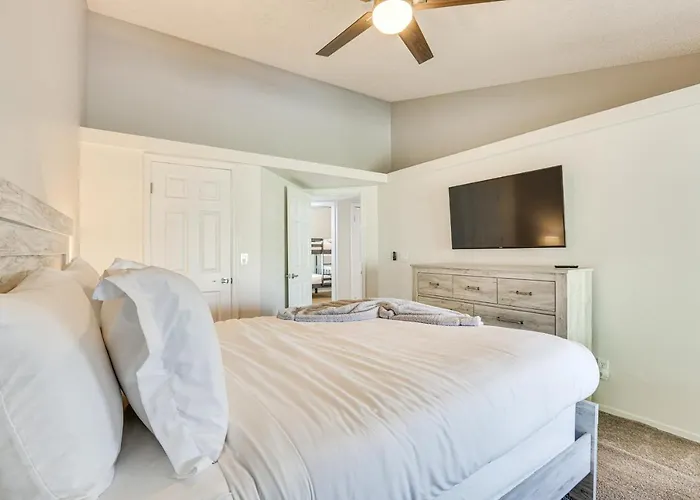 Near Spring Training! Gem W/ Pool & Hot Tub