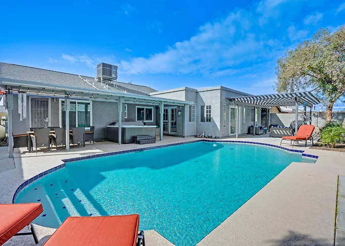 Near Spring Training! Gem W/ Pool & Hot Tub